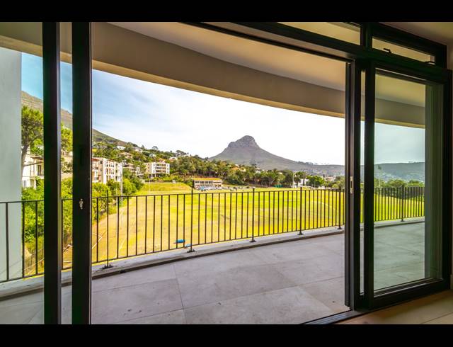 3 BEDROOM APARTMENT SOLD IN ORANJEZICHT